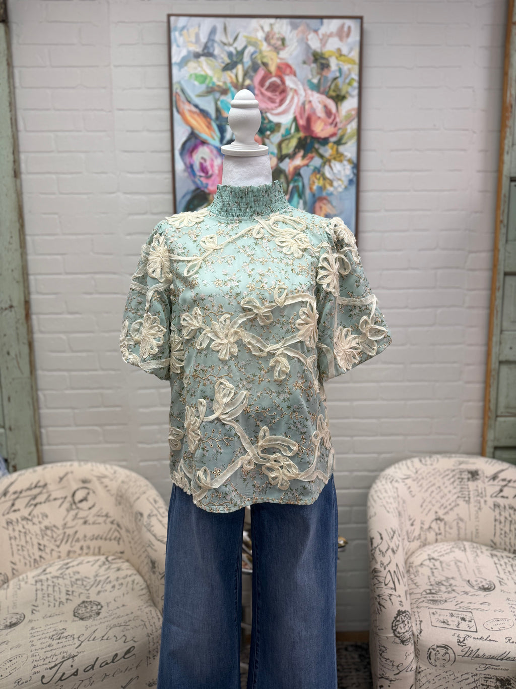 ￼Seafoam Floral Appliqué Top
