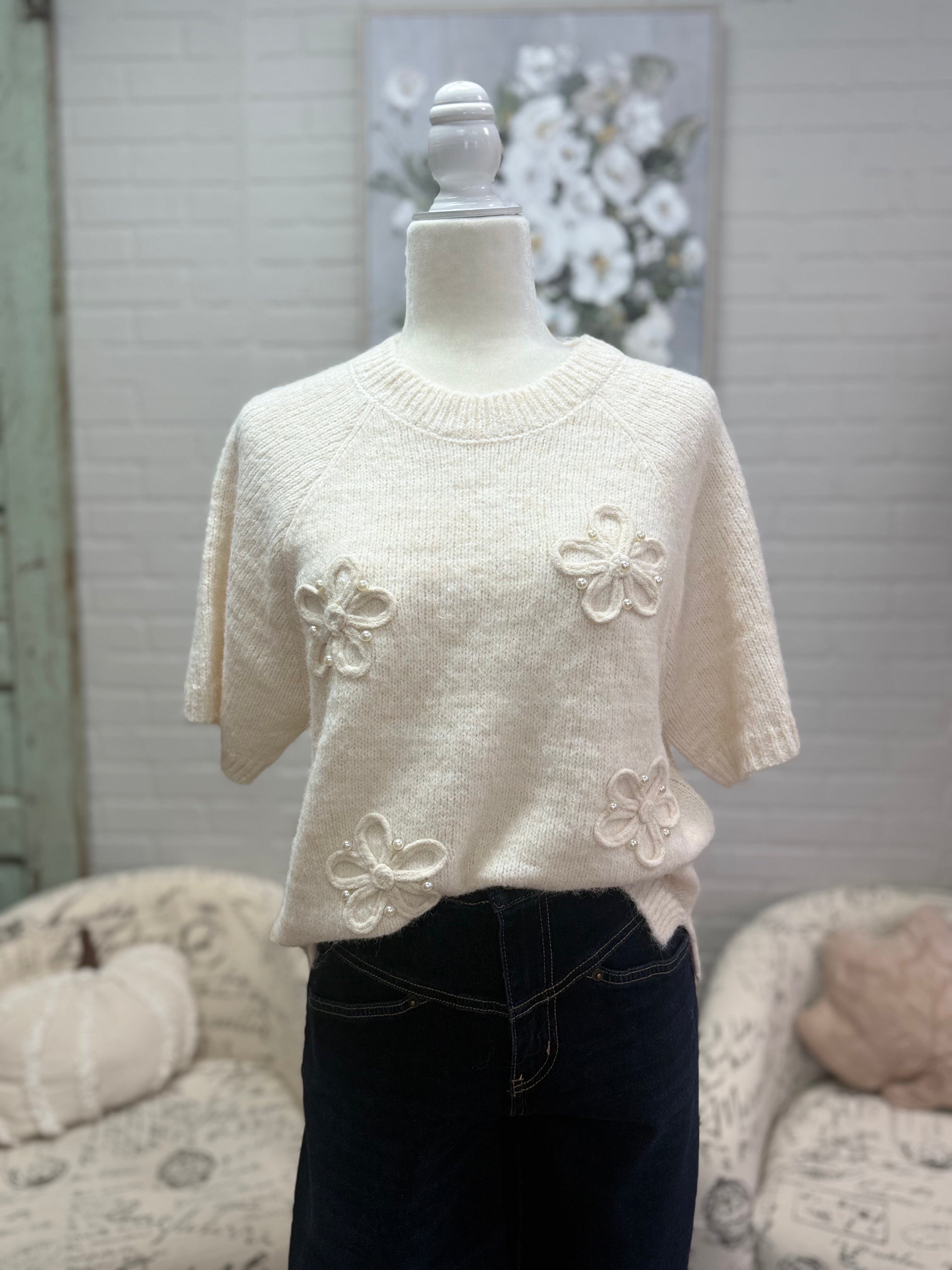 Cream Flower Short Sleeve Sweater