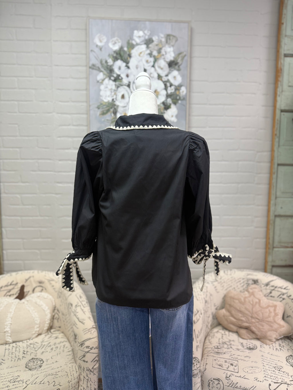 Black Tie Sleeve Top