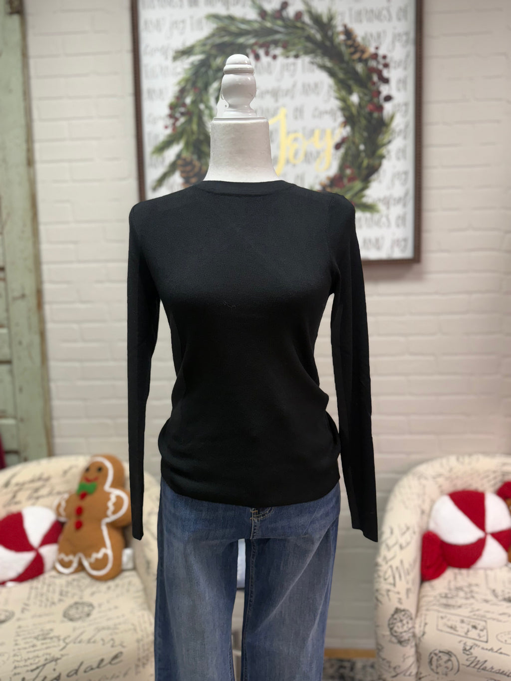 Black Basic Pullover