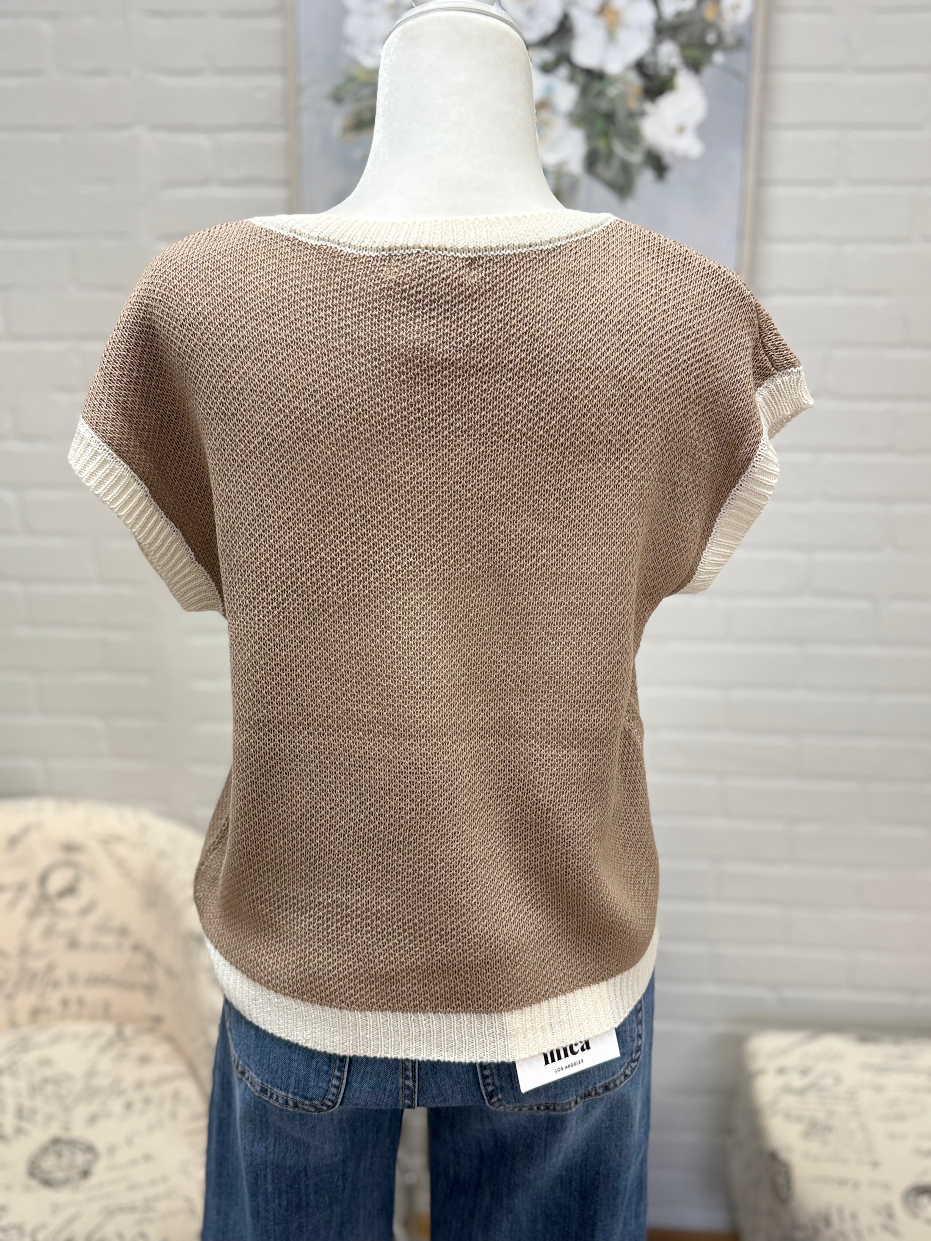 Horseshoe Short Sleeve Sweater