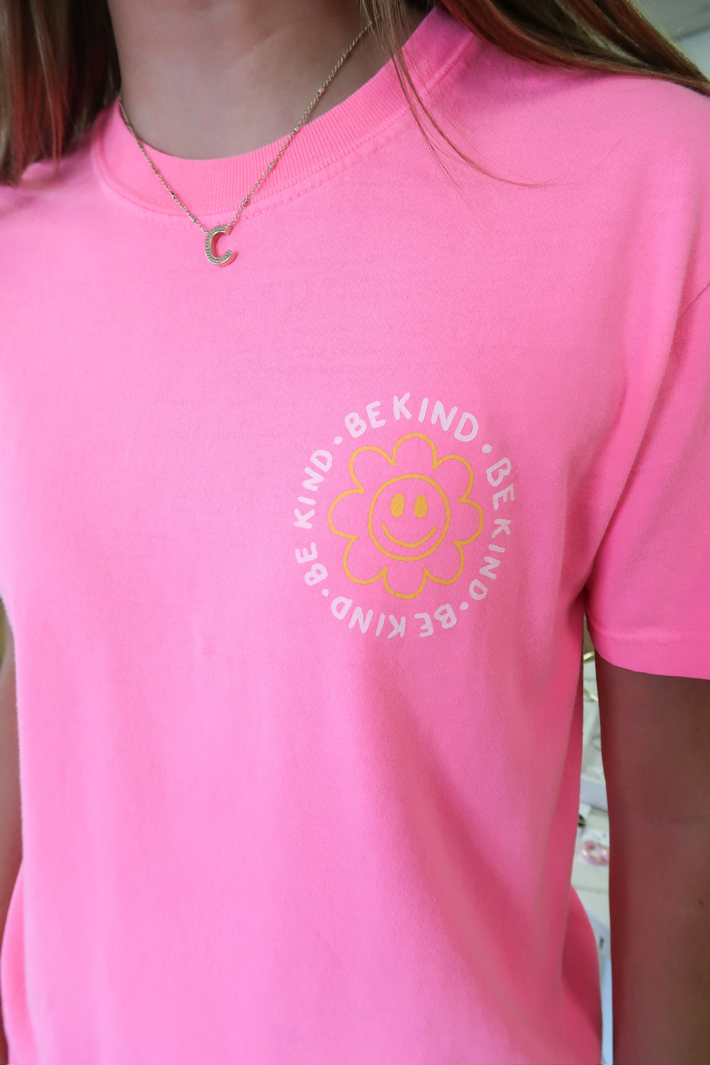 Be Kind Tee - Neon Pink