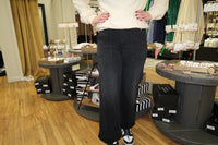 Black HR Wide Leg Jeans