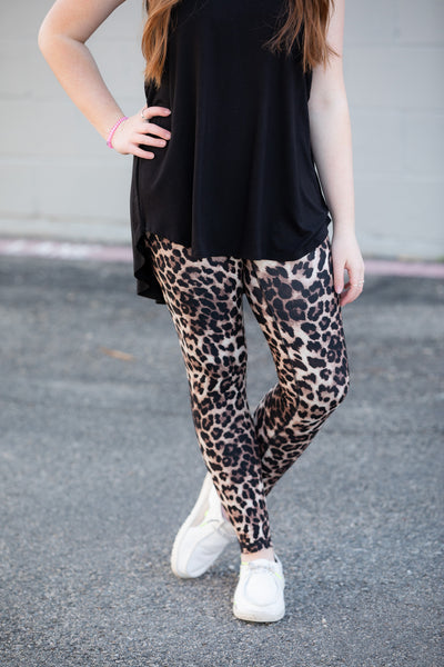 What to Wear With Leopard Jeans -